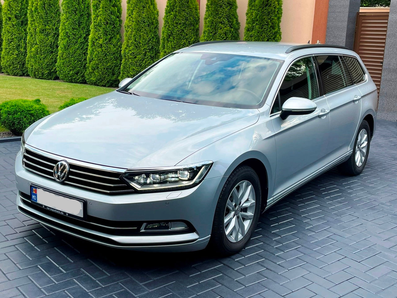Volkswagen Passat фото 0