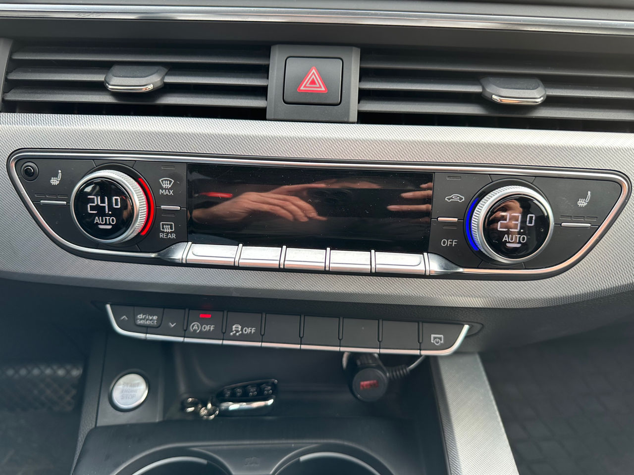 Audi A4 foto 11