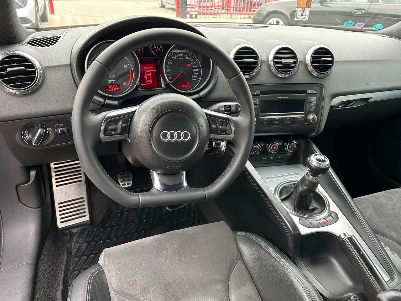 Audi TT фото 8