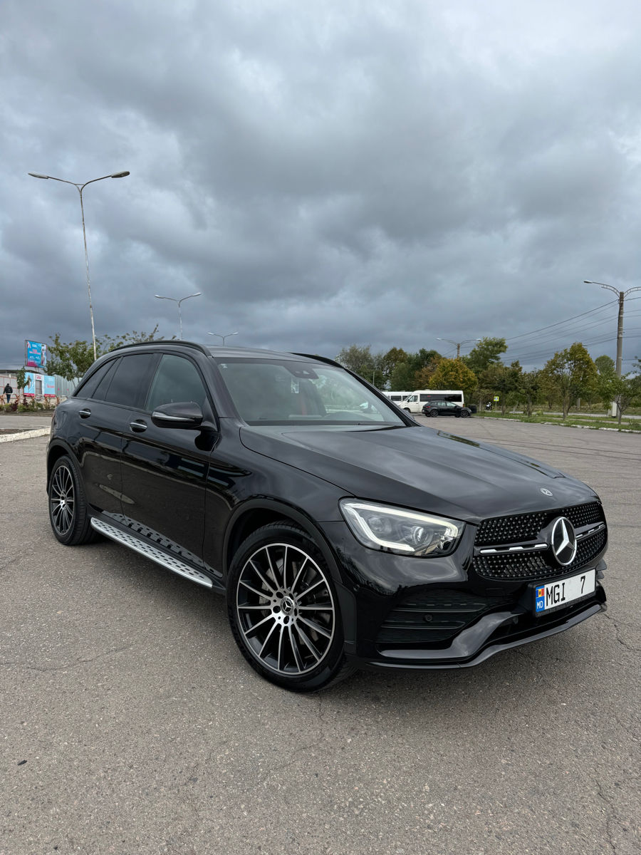 Mercedes GLC foto 1