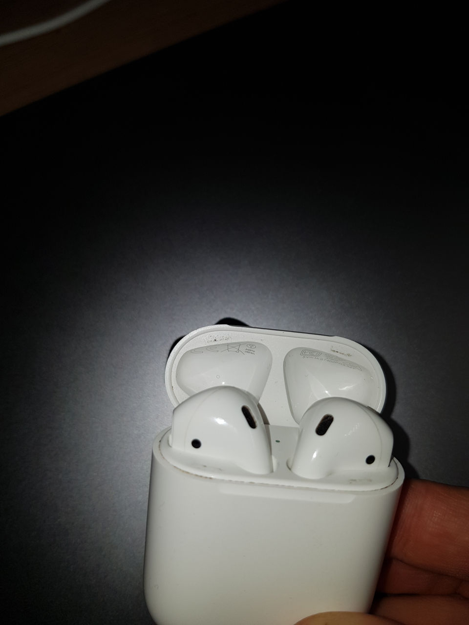 Airpods 2 generation with charging case