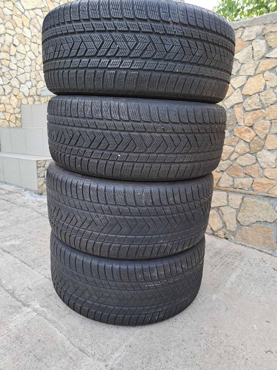 Pirelli Scorpion R21 275/45; R21 315/40 foto 0