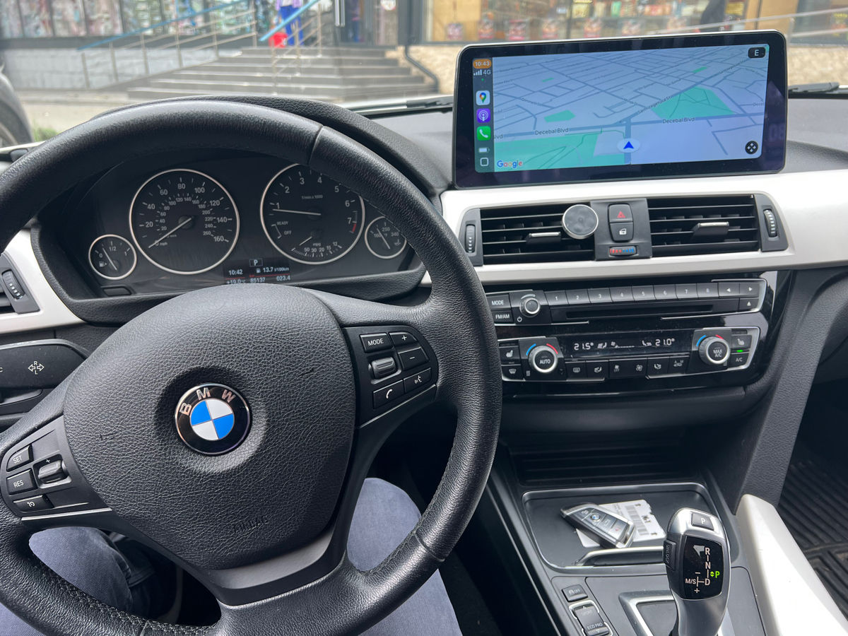 BMW 3 Series foto 7