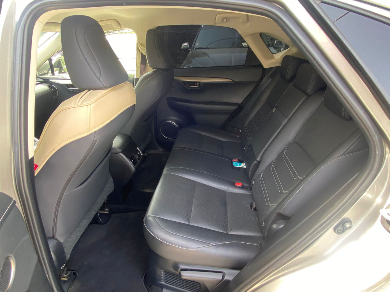 Lexus NX Series фото 15