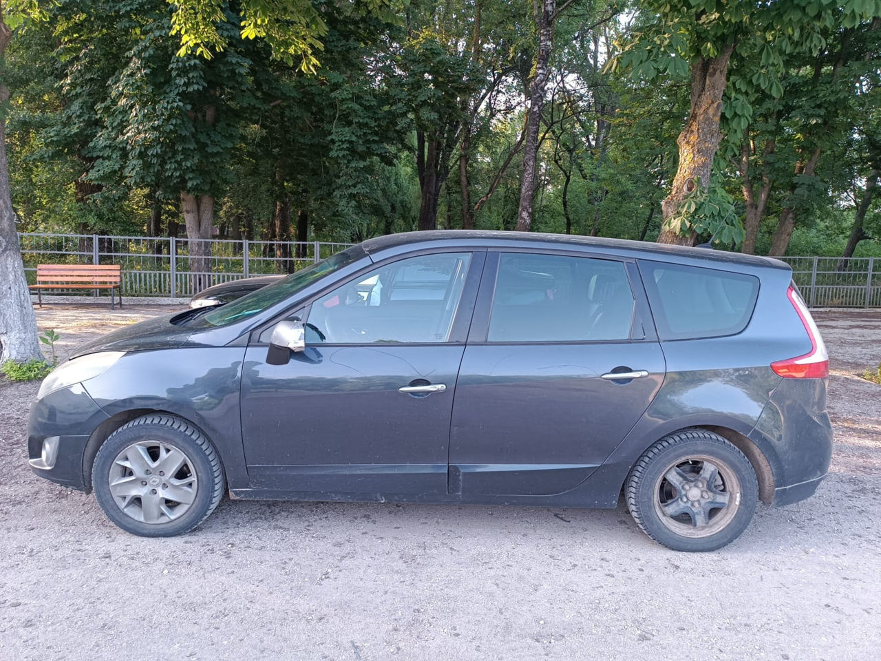Renault Grand Scenic foto 4