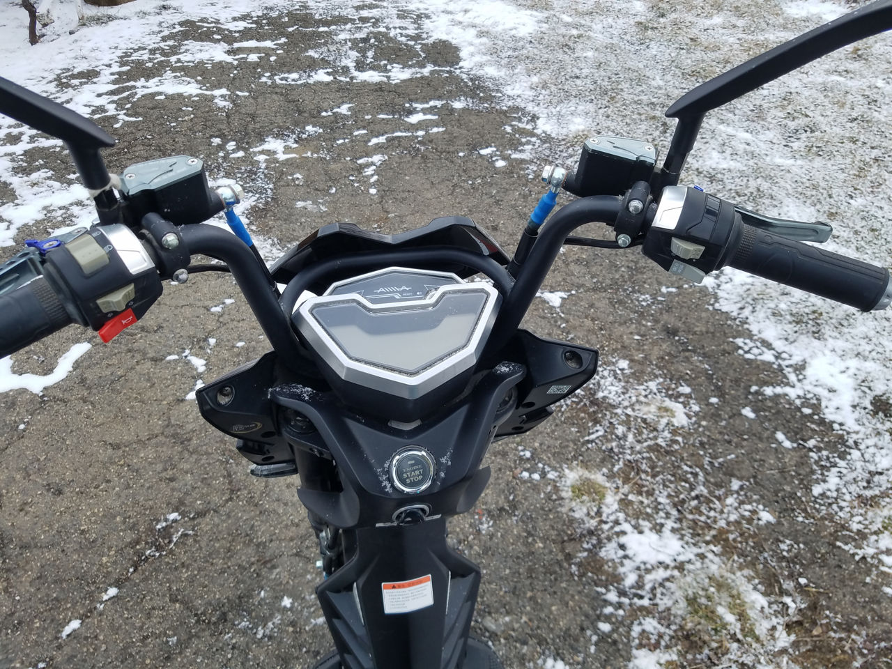 Se vinde scuter electric  Aima preț de înțelegere . foto 1