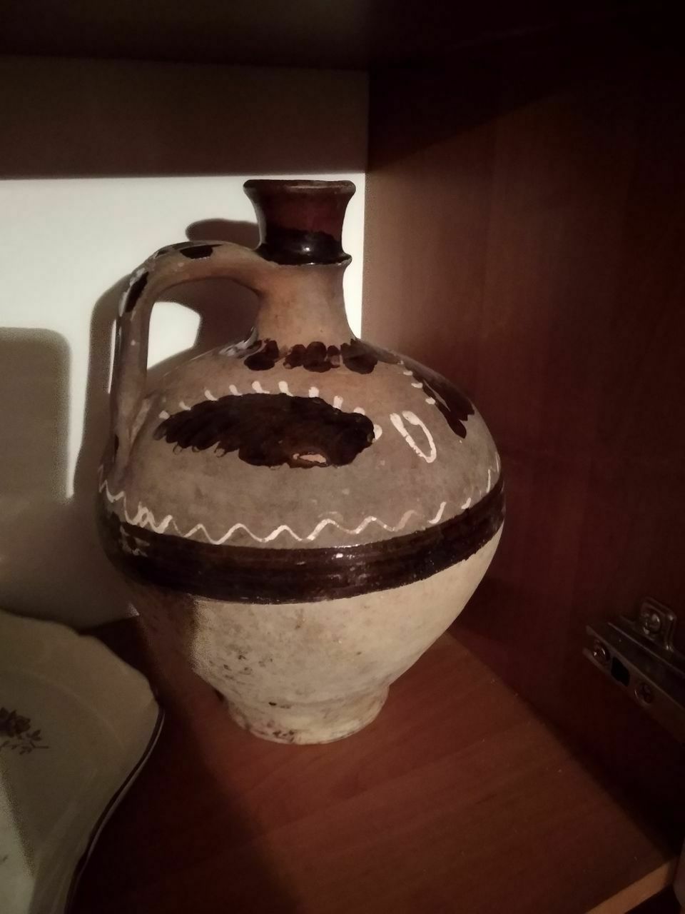Кувшины глиняные