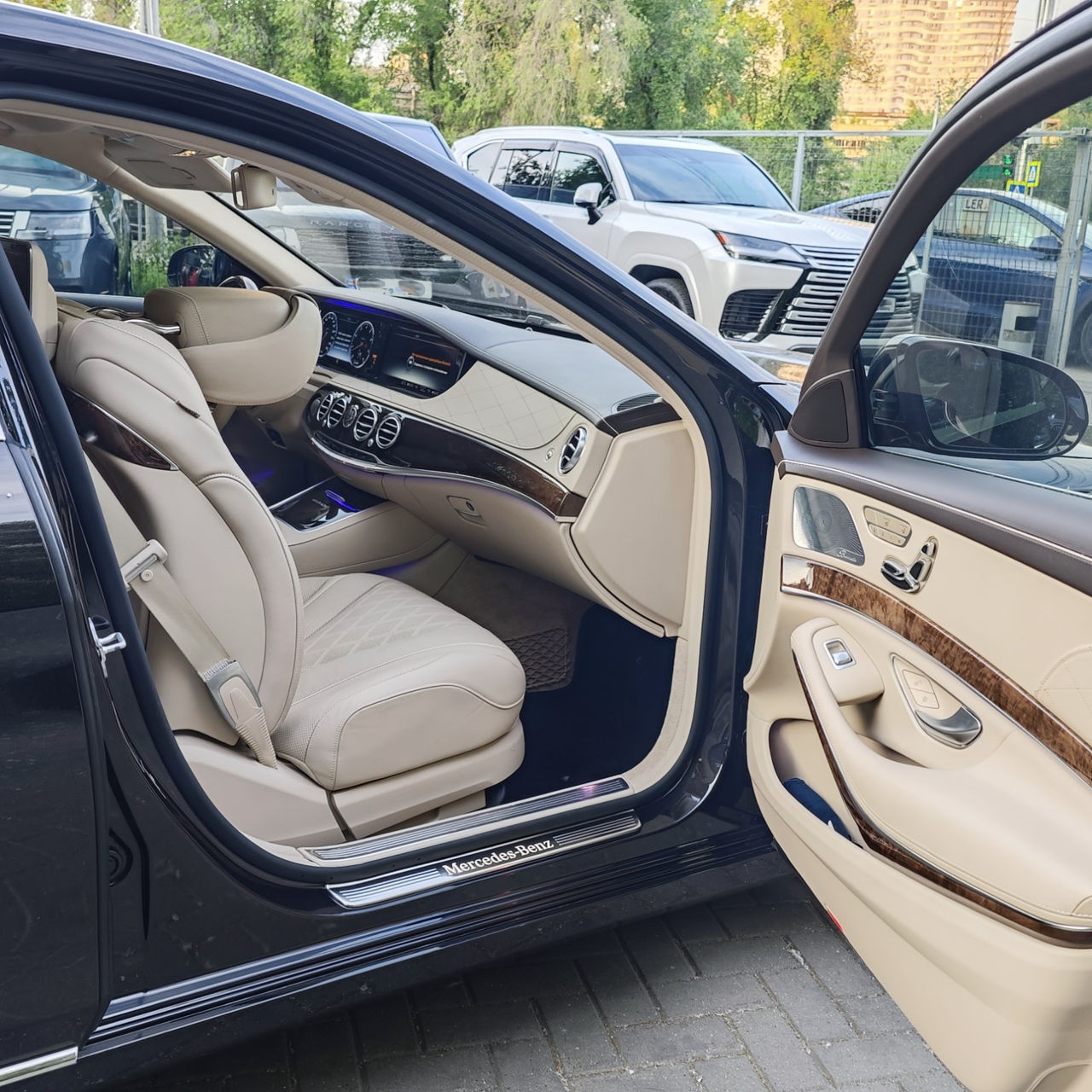 Mercedes-Maybach S-Class фото 14