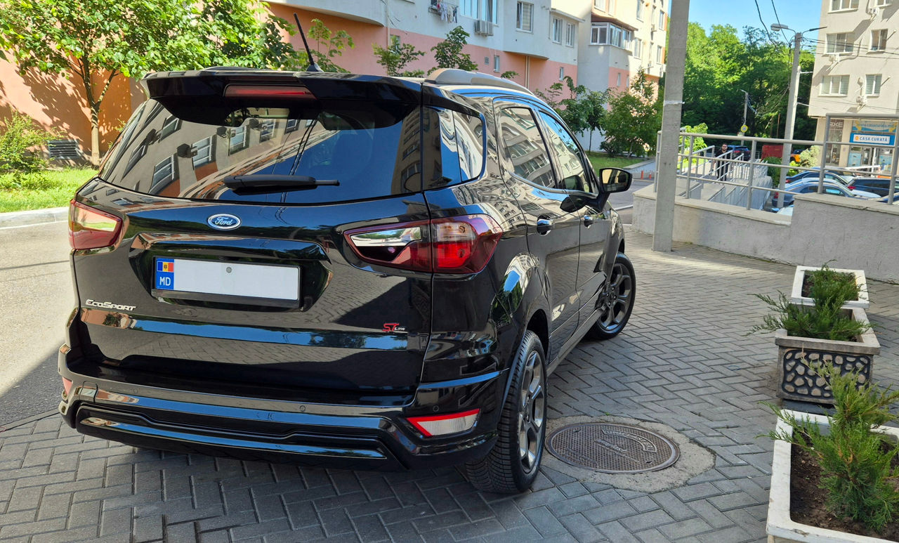 Ford EcoSport фото 9