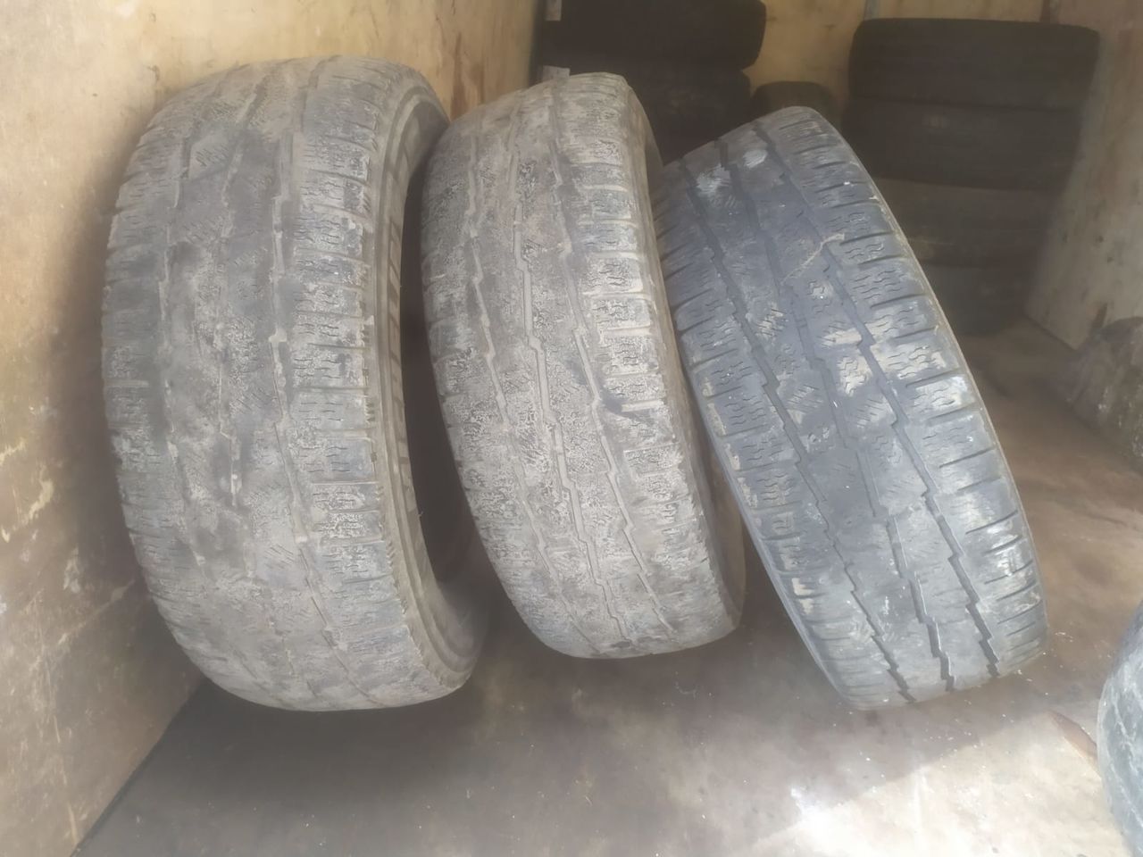 Michelin 235/65 R16C
