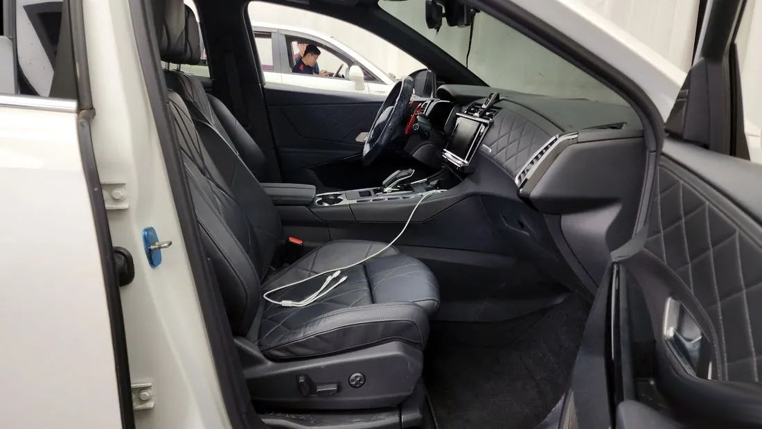DS Automobiles DS 7 Crossback фото 10