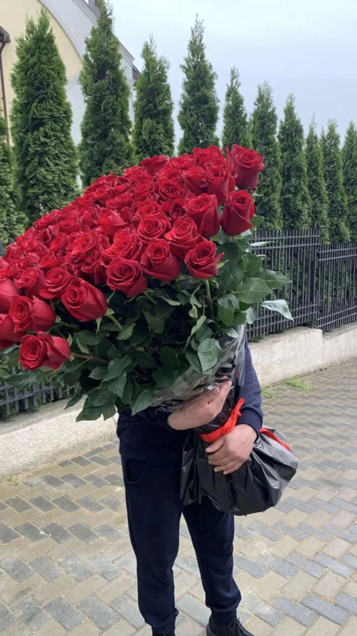 Livrare flori şi baloane cu gelii. foto 3