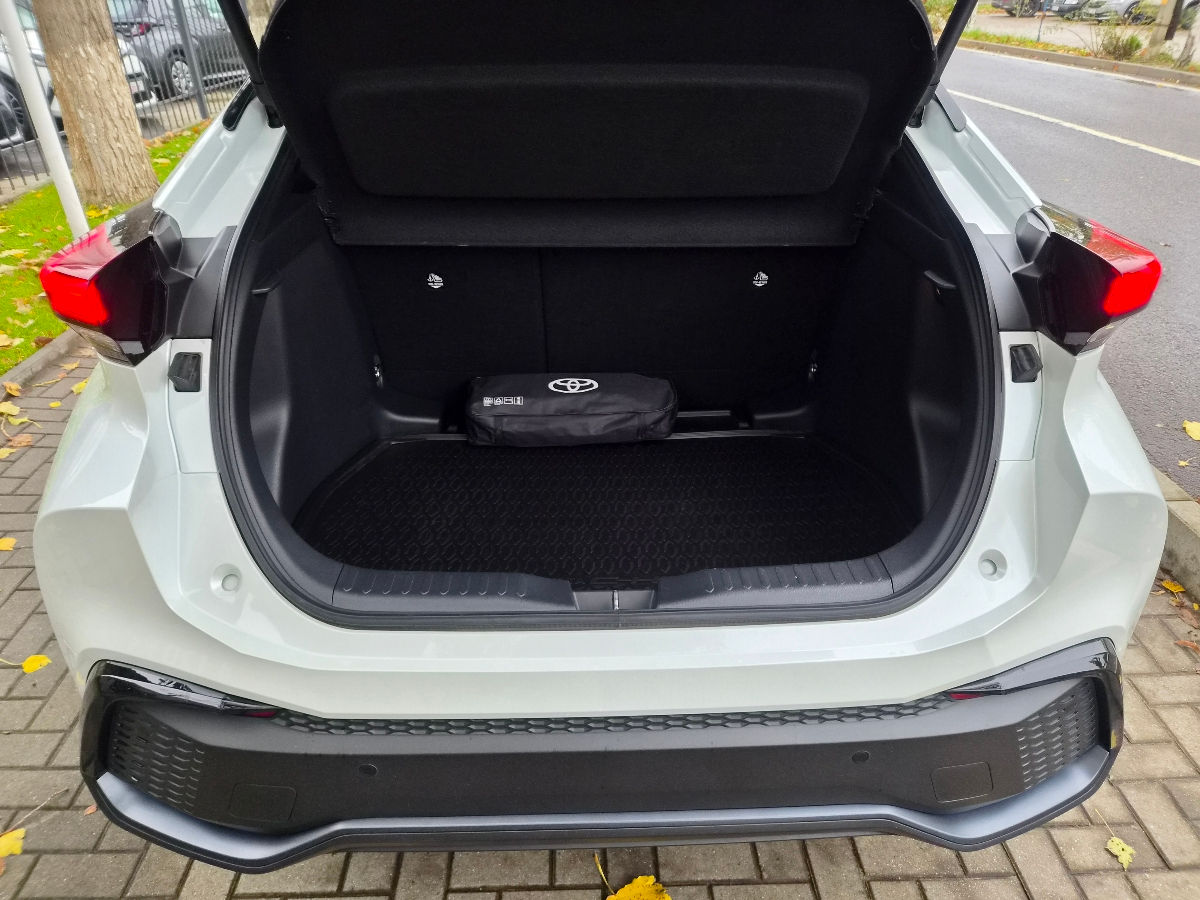 Toyota C-HR 2024 photo 18