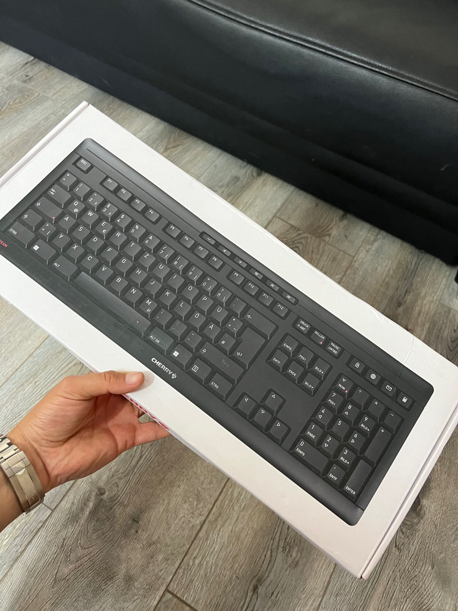 Клавиатура беспроводная Cherry Stream Keyboard Wireless DEU Black foto 0