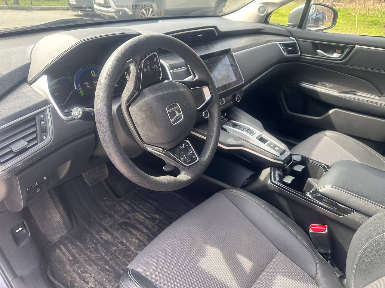 Honda Clarity фото 3