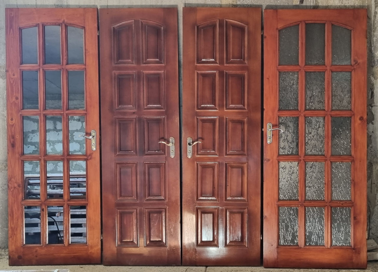Usi din Lemn Natural / Двери из Натурального Дерева