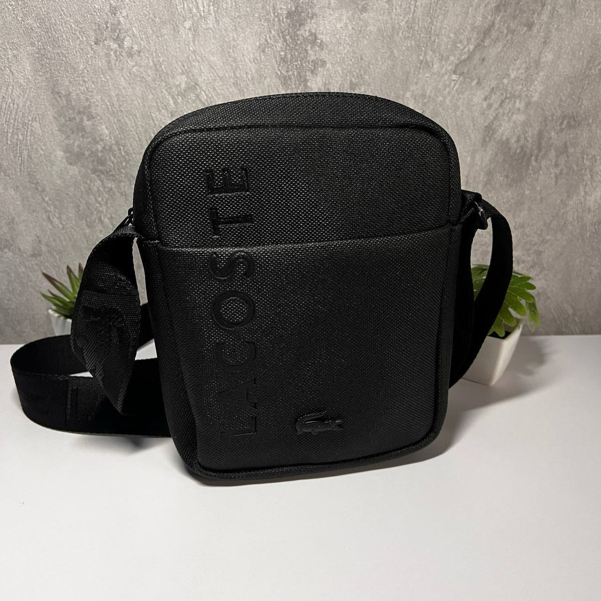 Genti de lux - Prada, Tommy Hilfiger, Goyard, Gucci foto 3