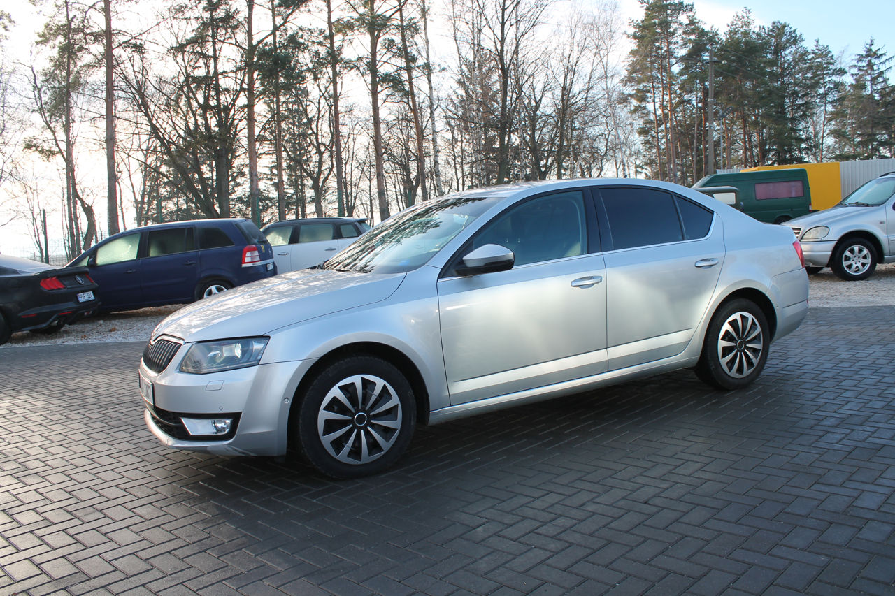 Skoda Octavia foto 2