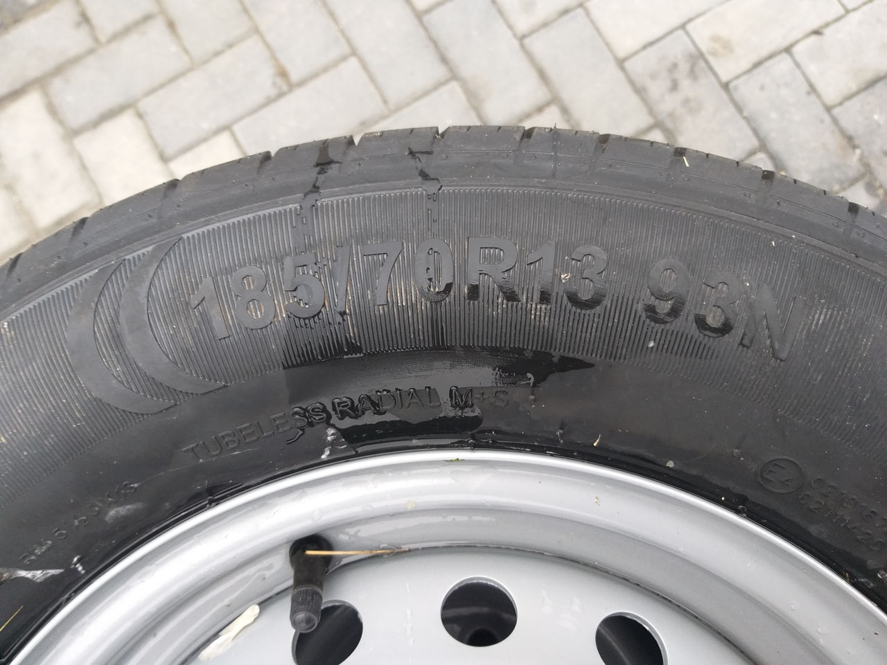 Pentru remorca,trall 185/70r13C.noi nouțe. foto 8