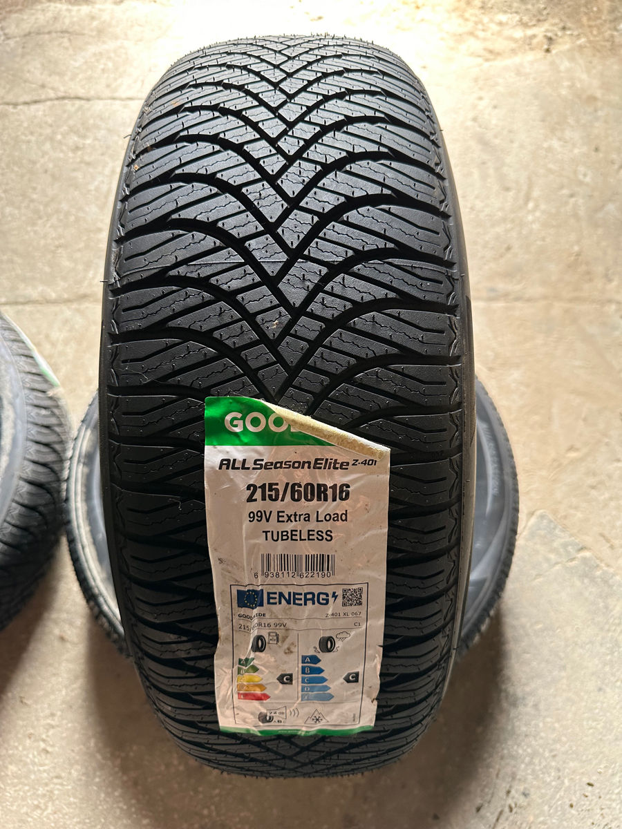 4X 215 / 60 R16 NOI Iarna foto 3