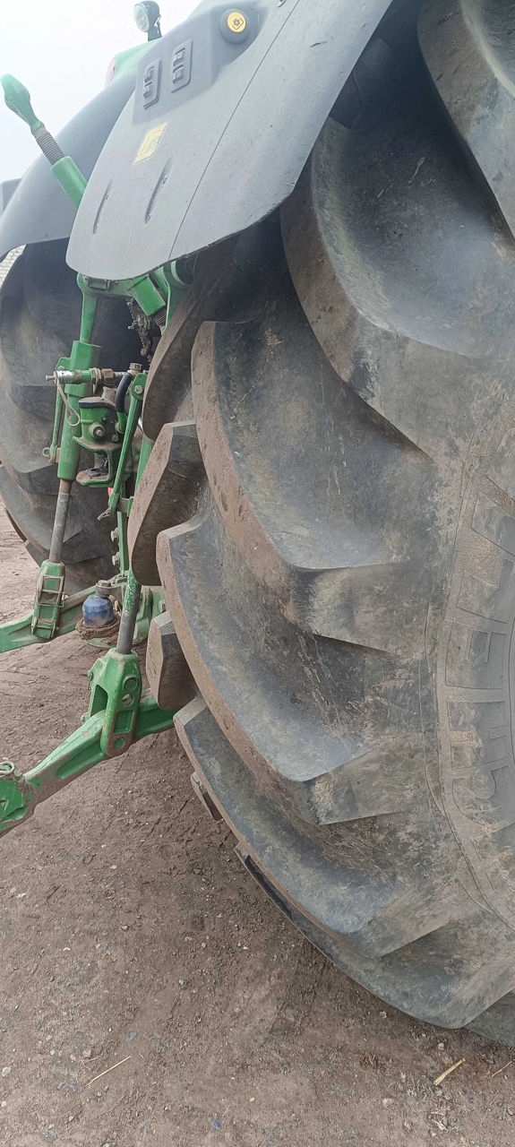 John deere 7310R  foto 5