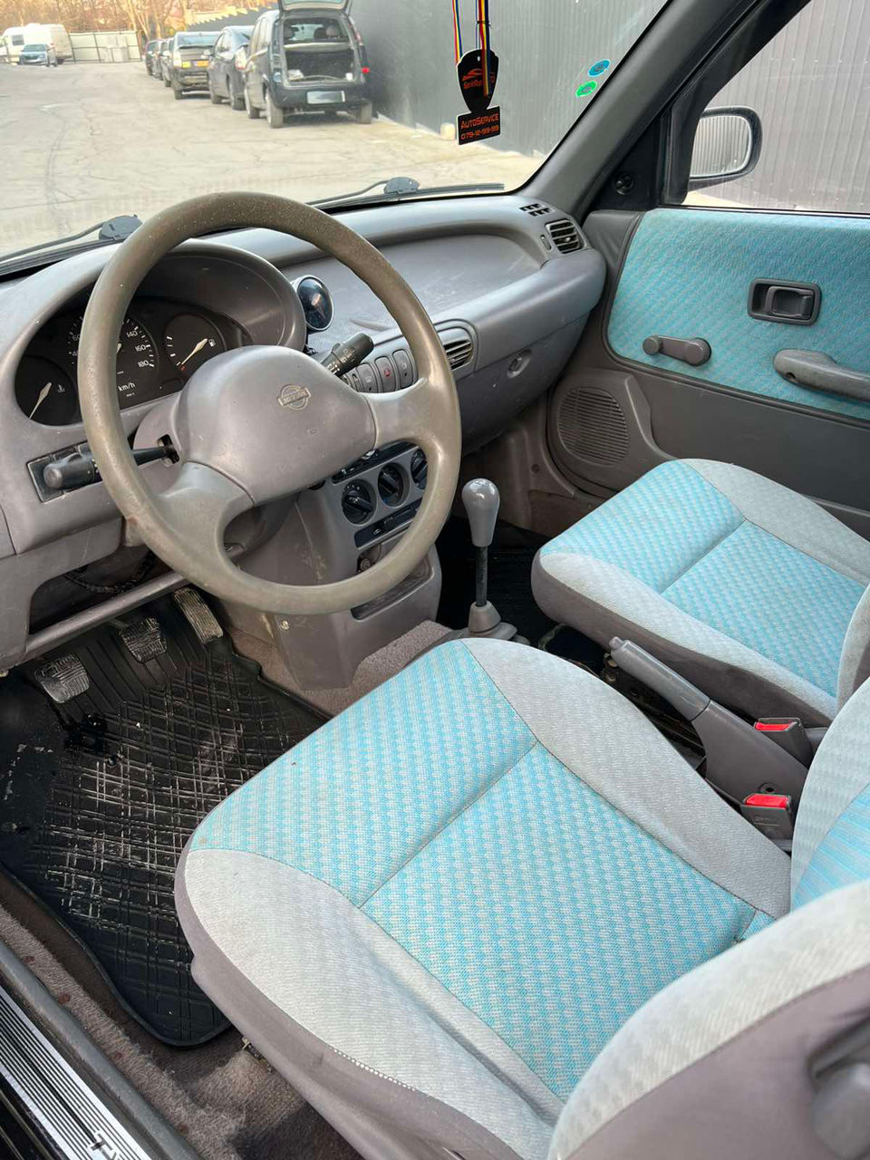 Nissan Micra foto 6