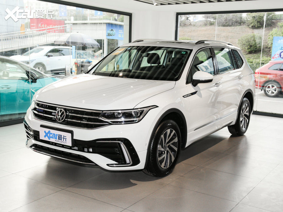 Volkswagen Tiguan foto 0