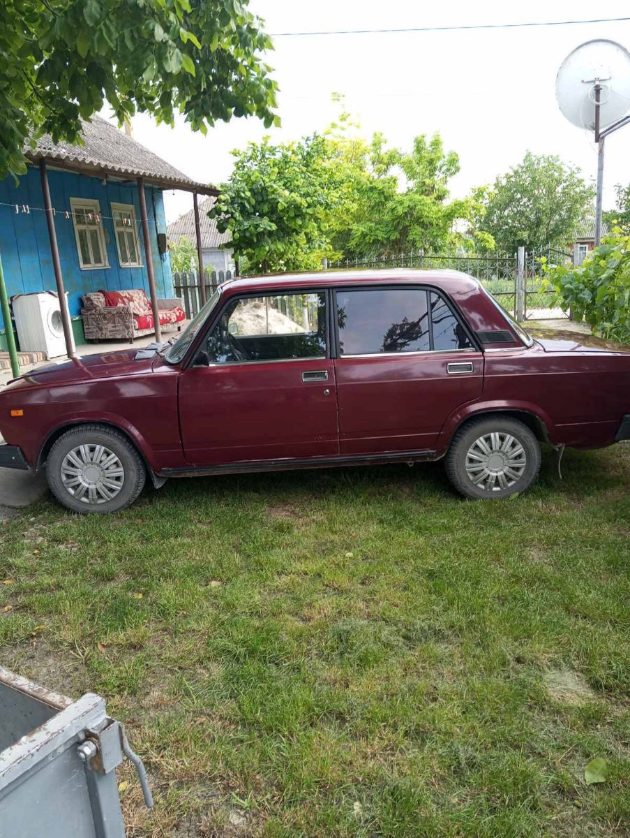Lada / ВАЗ 2107 foto 3