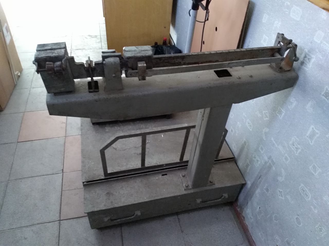продам весы РП 1Ш-13М торговые большие, до 500 кг