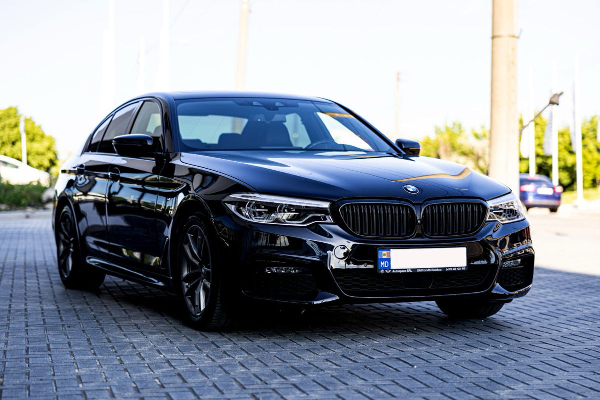 BMW 5 Series foto 0