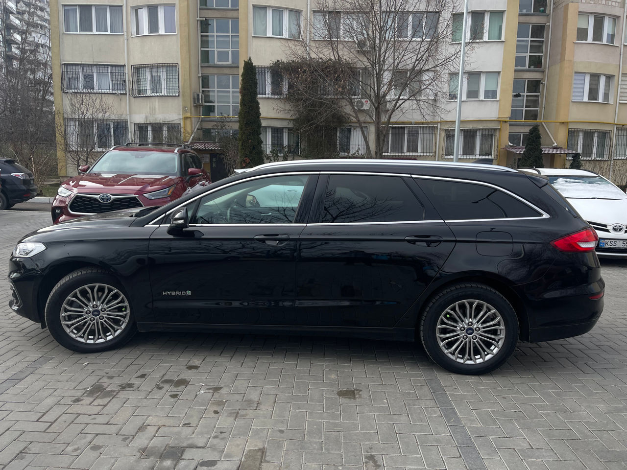 Ford Mondeo foto 2