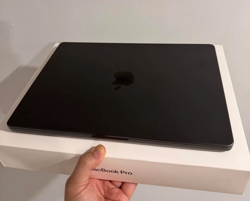 Macbook pro m4