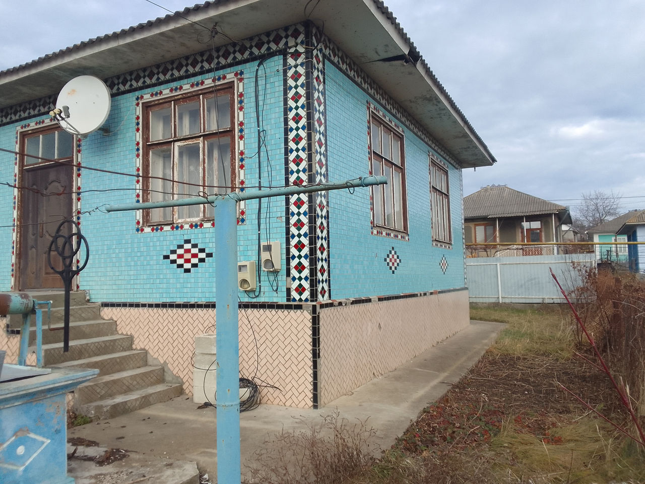 Se vinde casa in orasul Drochia foto 0
