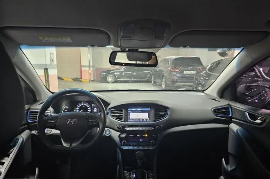 Hyundai IONIQ foto 3