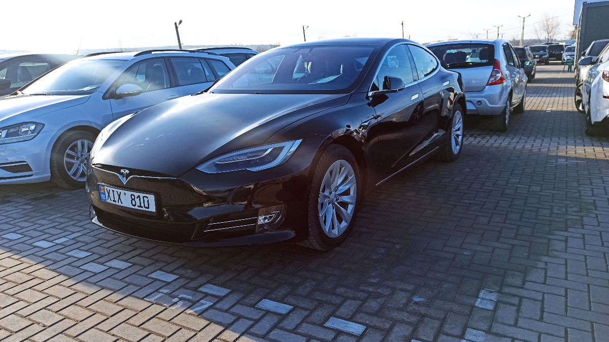 Tesla Model S foto 7