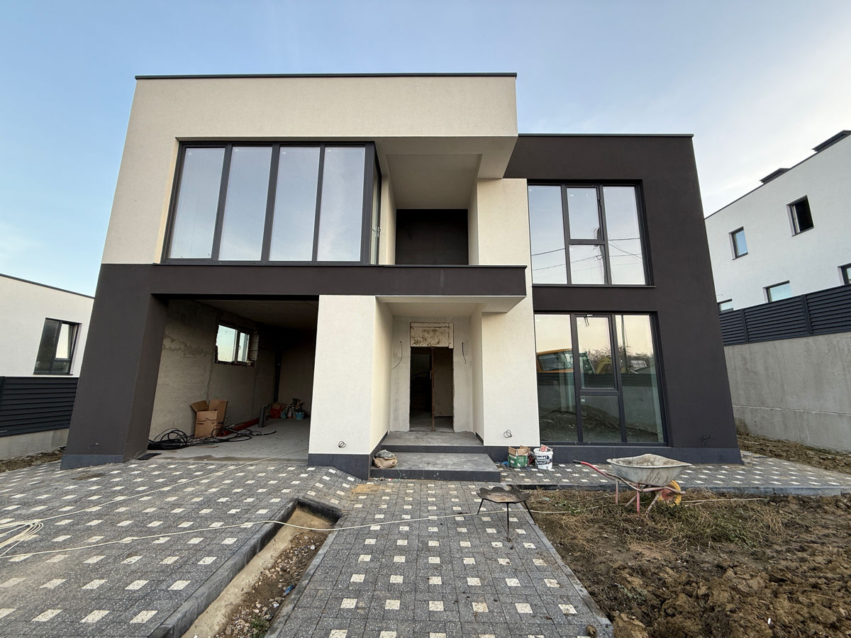 Casa Hi-Tech! 220 m2, 5,4 ari, Gratiesti