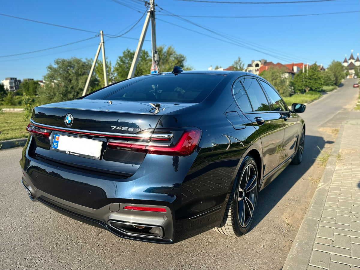 BMW 7 Series foto 5
