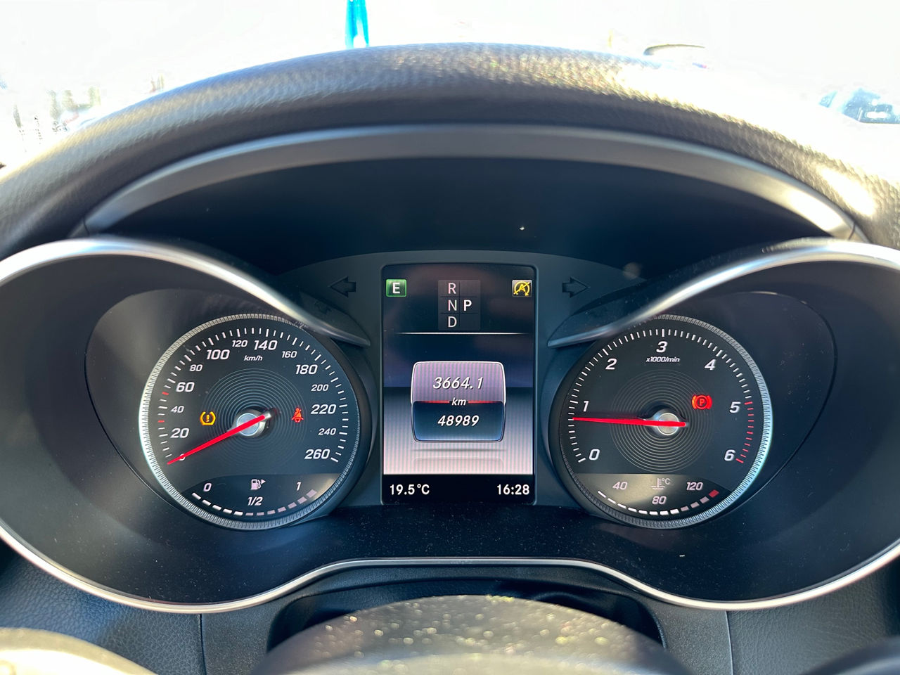 Mercedes GLC foto 11
