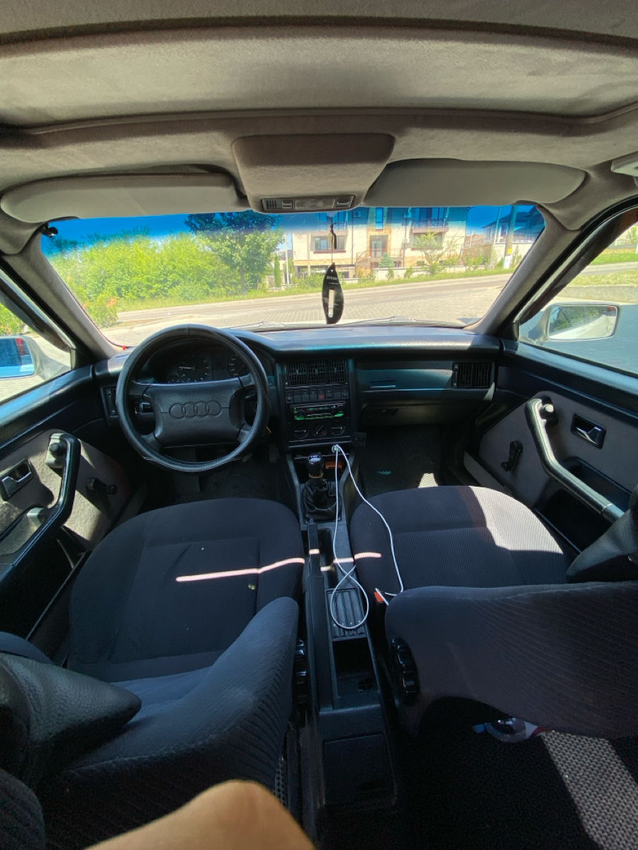 Audi 80 фото 8