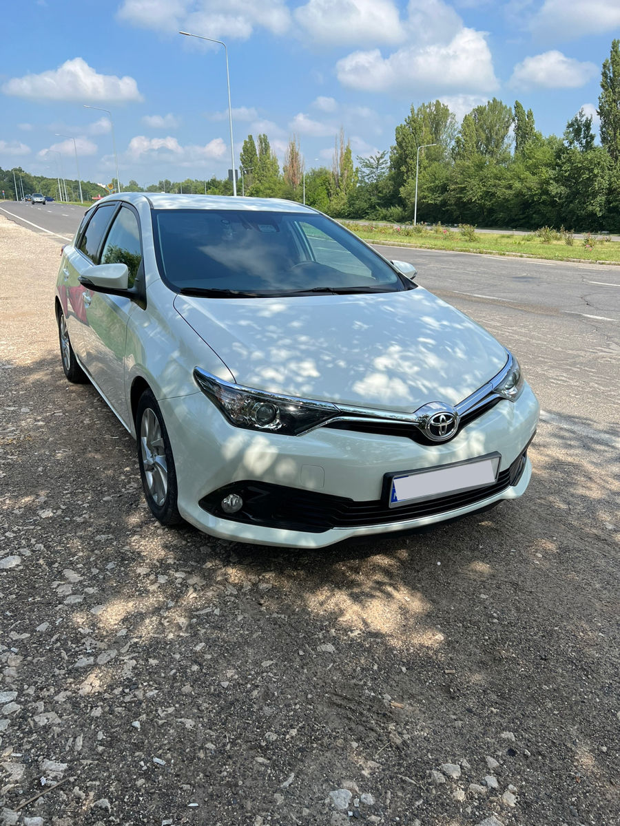 Toyota Auris foto 0