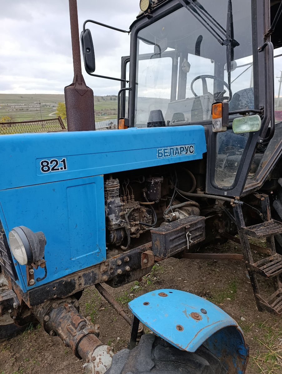 Продам трактор