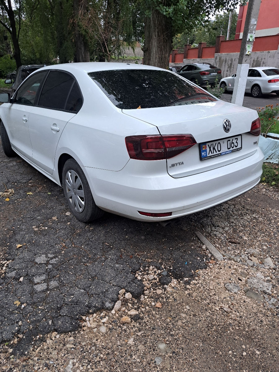 Volkswagen Jetta foto 2