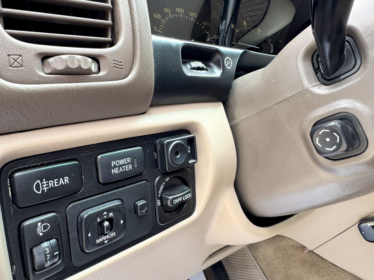 Toyota Land Cruiser фото 10