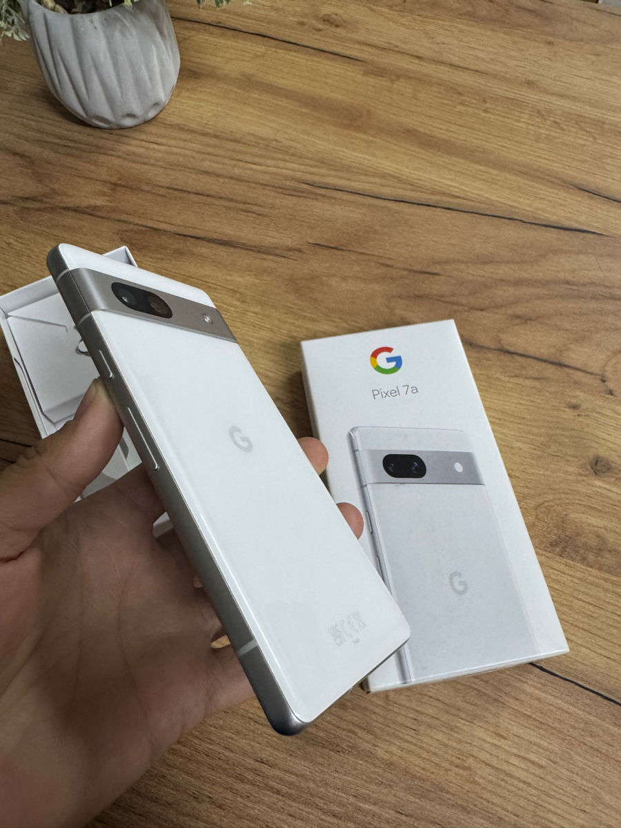 Google pixel 7a 128gb lucreaza 10/10 , stare ca nou ! foto 2