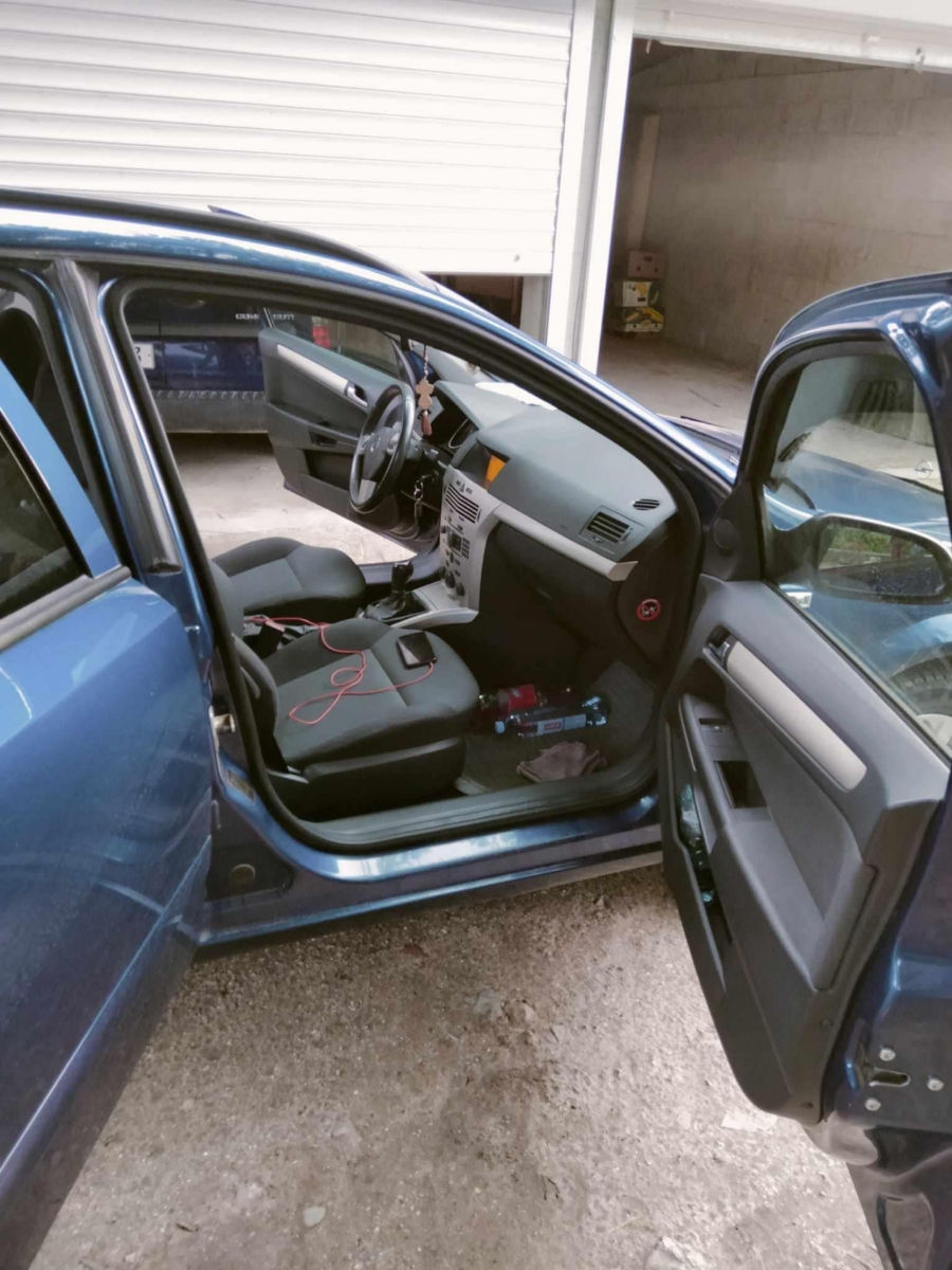 Opel Astra foto 1