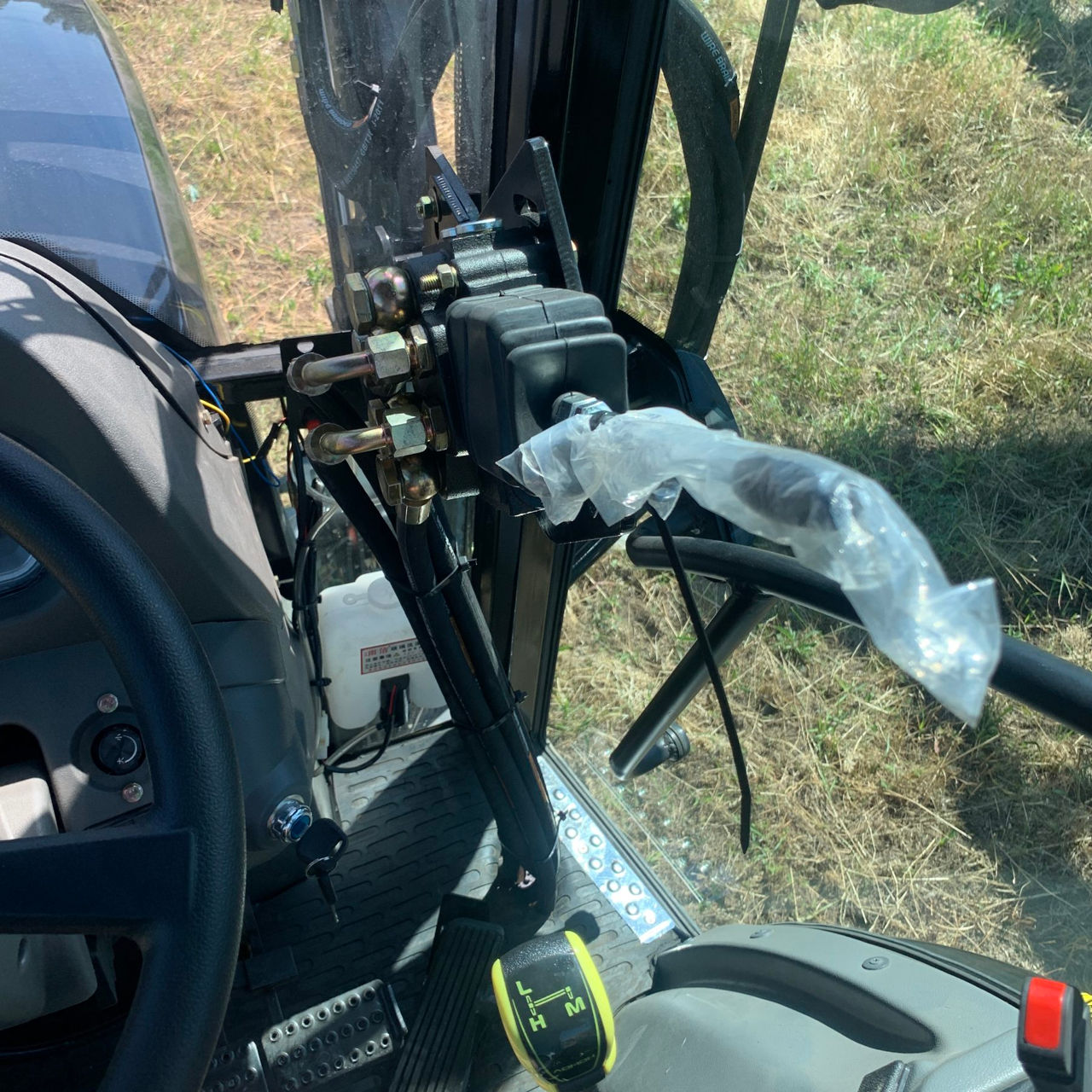 Новый трактор Tractor SADIN SD904 с фронтальным погрузчиком  90 л.с. в наличии в кишинёве. фото 8