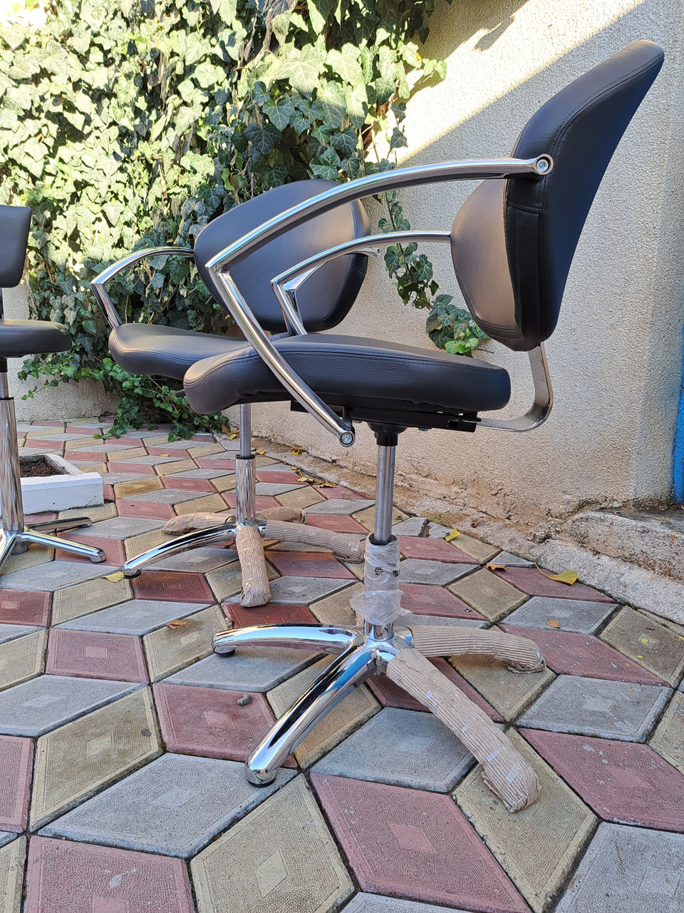 Mobilier si utilaj pentru frizerie/salon de frumusete фото 4