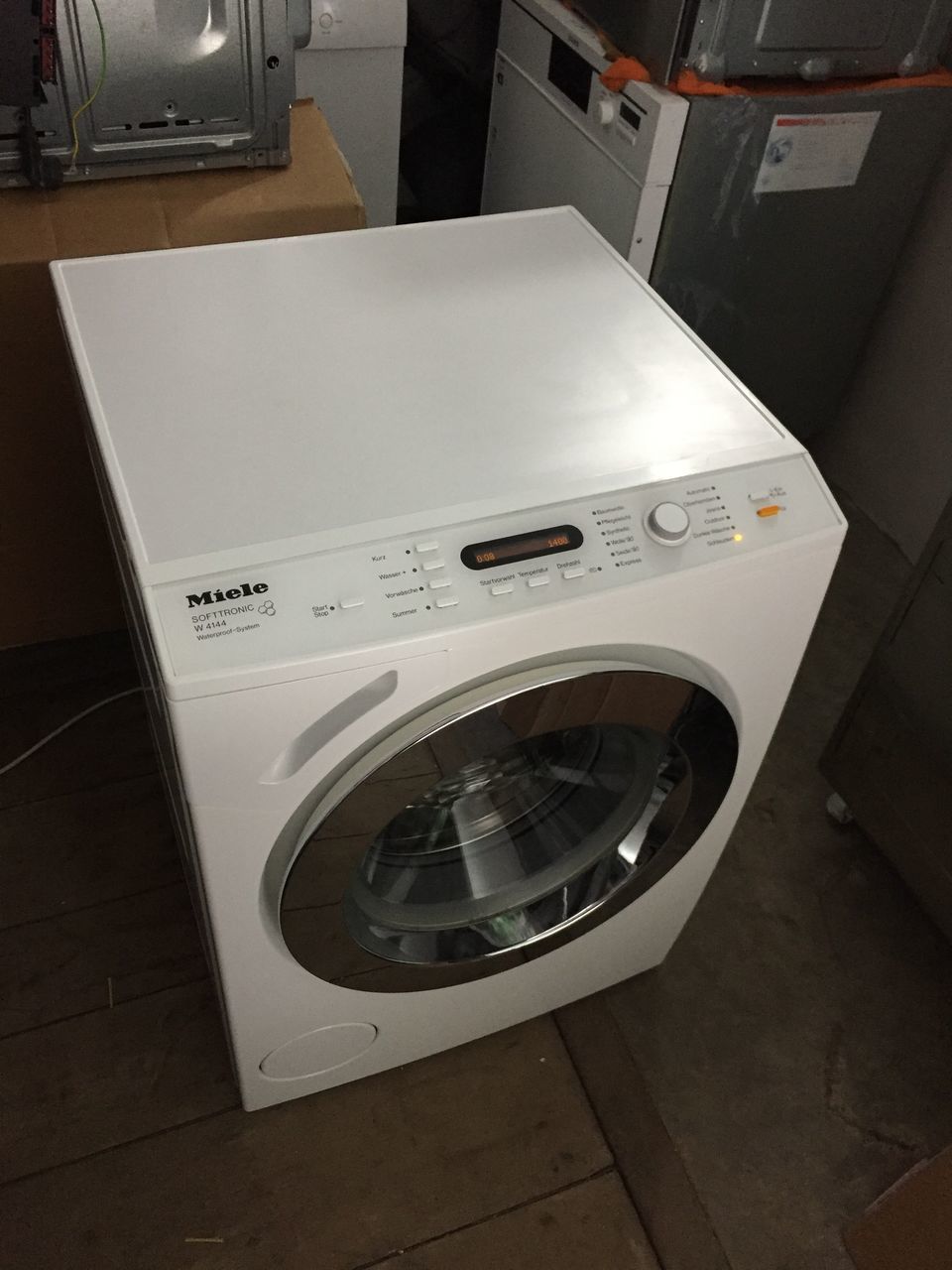 Стиральная машина Miele W4144 премиум класса
