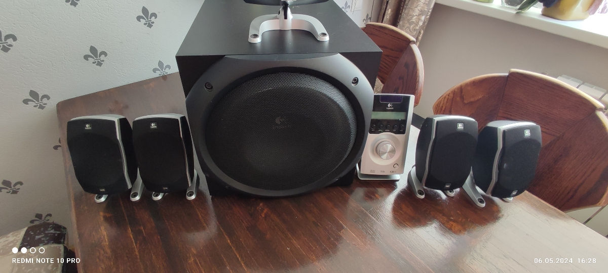 Logitech z5500 foto 2