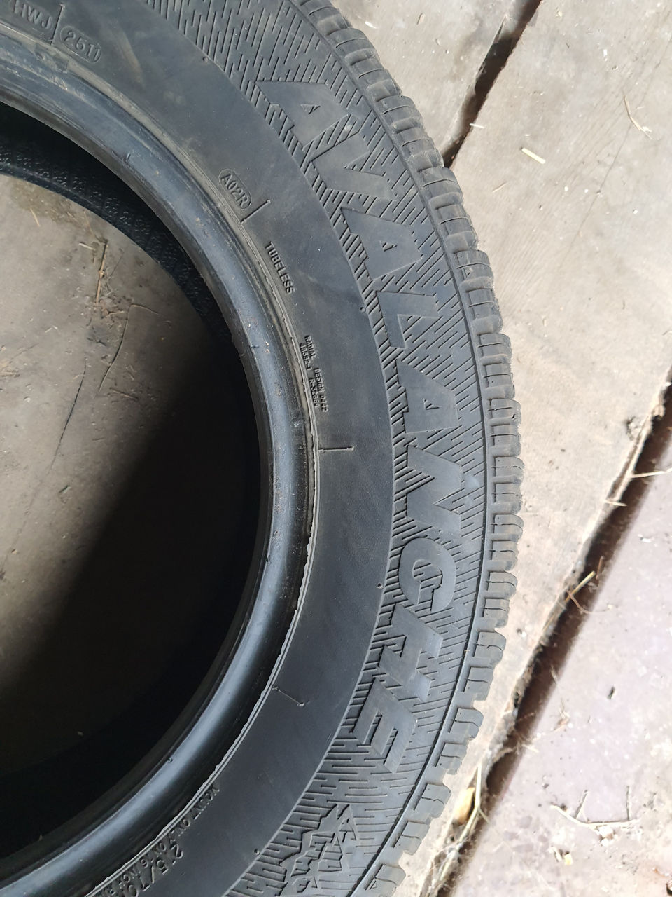 215/70 R16